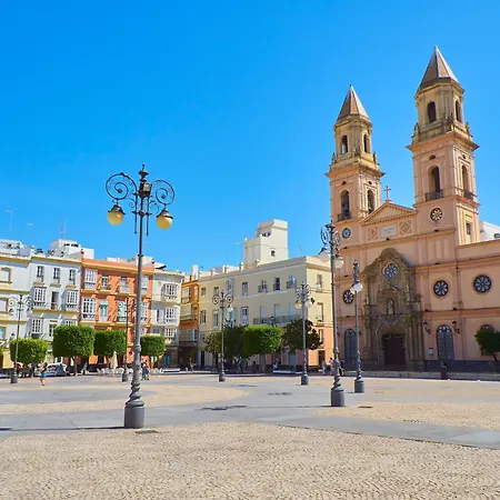 Отель Crisol Chiclana