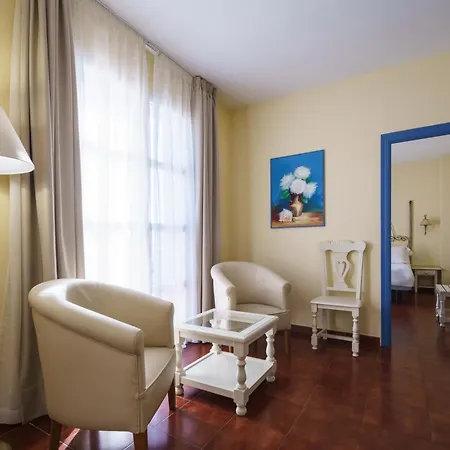 Hotel Alborán Chiclana 3*