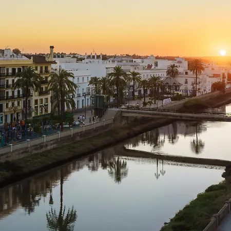 Hotel Alborán Chiclana 3*